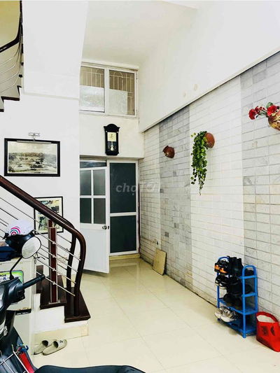 Bán nhà hẻm Nguyễn Văn Cừ, gần cầu Chương Dương. Bán đất tặng nhà