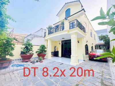 nhà 2 lầu- ngang 8.2m x 20m HXH Phạm Văn Đồng- thông ra chợ thủ đức