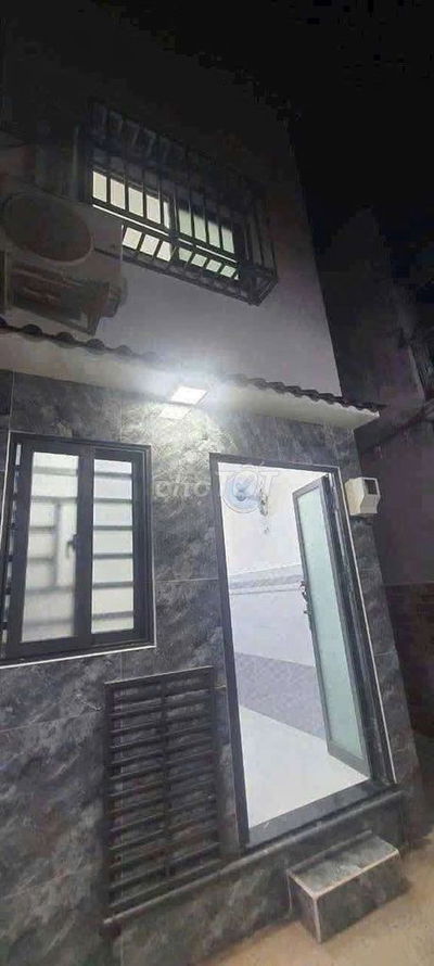 Bán nhà đẹp mới view góc hẻm ba gác đg Mạc Vân P13 Q8