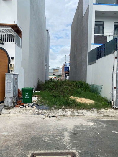 Thanh lý lô đất Khu hành chính huyện Cai Lậy, DT:100m2, Giá:450tr, SHR