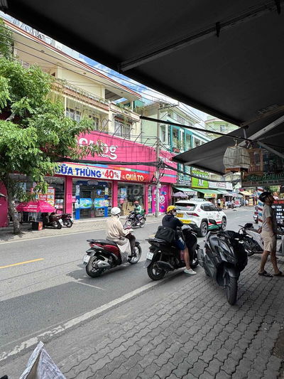 CHO THUÊ NHÀ NGUYÊN CĂN MẶT TIỀN 9G LÂM VĂN BÊN Q7
