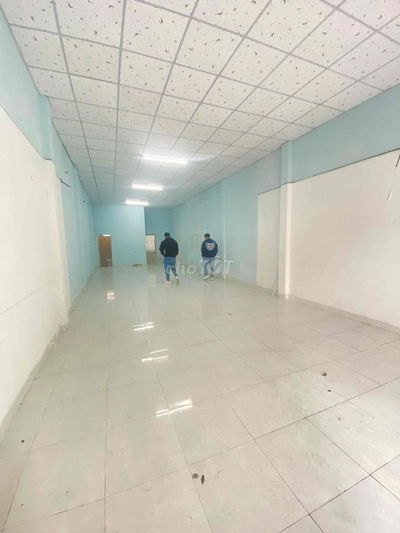 MẶT BẰNG GẦN LÊ DUẨN NGANG 8M TRUNG TÂM TP