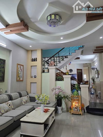 SỐC ! NHÀ ĐẸP 3 TẦNG MẶT TIỀN HOÀNG ĐẠO THUÝ – TRUNG TÂM CẨM LỆ – GIÁ CHỈ 6.X TỶ