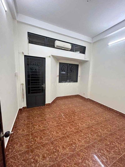 nhà 4 PHÒNG NGỦ 4x10 Cách MẠNG THÁNG 8