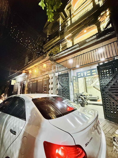 4.85 Tỷ SIÊU PHẨM FULL NỘI THẤT HXH THÔNG LÊ VĂN KHƯƠNG