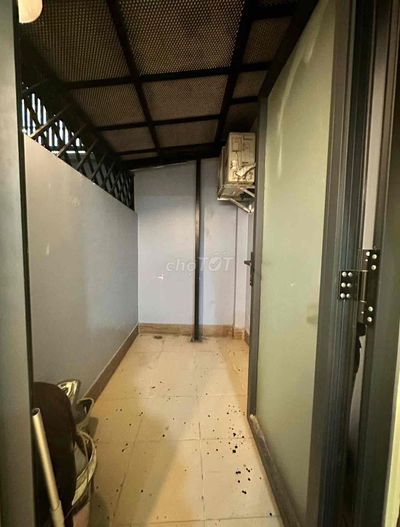 Cho thuê phòng nội thất cơ bản giá rẻ như hình