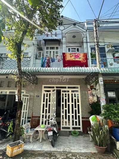 Cần Bán Nhà Bình Chánh Gần Chợ Giá 1 tỷ 150,Sổ riêng