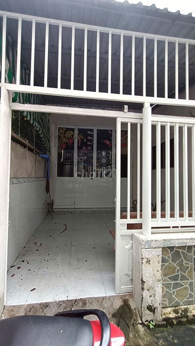 nhà 4 triệu 3 phòng ngủ gần trường Phan Ngọc Hiển