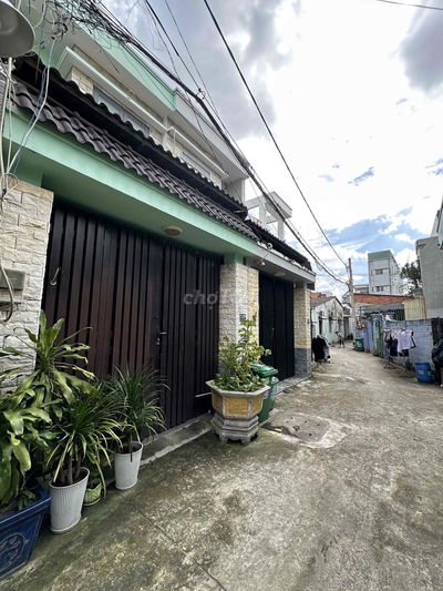 BÁN GẤP NHÀ MỚI TINH GẦN HOÀNG DIỆU 2 THỦ ĐỨC