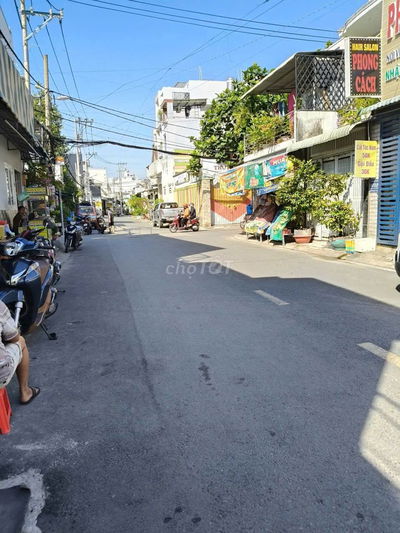 HOT- Bán gấp nhà mặt tiền TMT05, 3.3x12 ,01 lầu, gần ngã 4 Trung Chánh