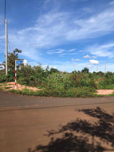 Bán lô đất 2 MT đường Trịnh Công Sơn ( đường 18) view hồ Palama