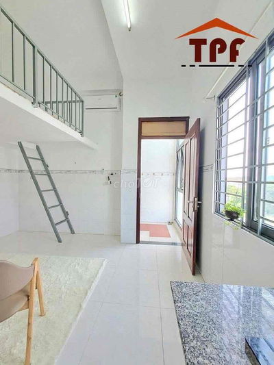 DUPLEX FULL NỘI THẤT - CỬA SỔ TRỜI THOÁNG - CÁCH HUIT 5p đi xe