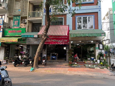Cửa hàng mặt tiền 4m phố Hoàng Hoa Thám 40m2 Tây Hồ