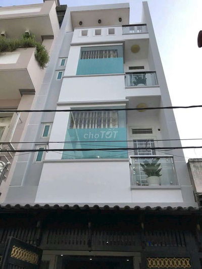 Ngộp bán gấp 10 ngày, 4 tầng. Sân thượng , 1p ra chợ