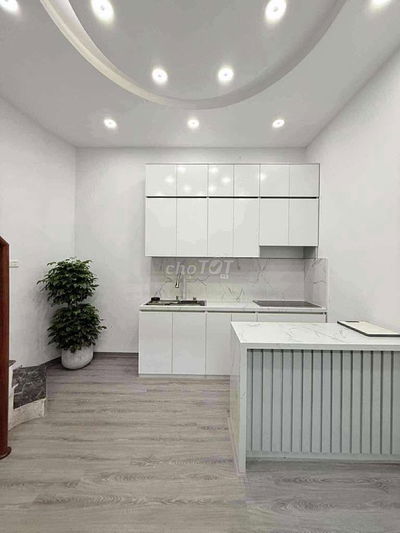 BÁN NHÀ MINH KHAI - LÔ GÓC - 25M2 - 3 NGỦ - GIÁ 5.6 TỶ