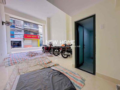 Mặt bằng kinh doanh ngay mặt tiền Huỳnh Văn Bánh Phú Nhuận 60m2