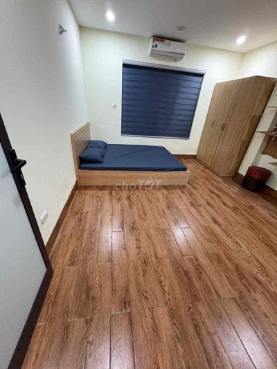 cần cho thuê căn hộ 25 m2 thang máy xay mới giá 4,5 tr/1 tháng