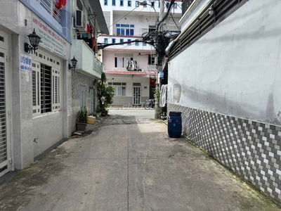 Nhà sát Lê Trọng Tấn, ĐH Công Thương, 1 lầu 4.1x12.5 xe hơi tới nhà