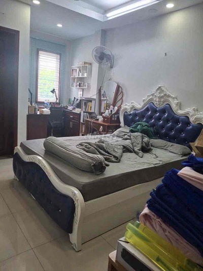 -  Cho Thuê MT đường Thống Nhật 4X 20 M  . 1 trệt 3 lầu + sân thượng