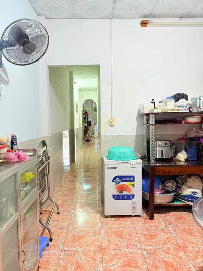 BÁN NHÀ C4  DT KHỦNG 120M2