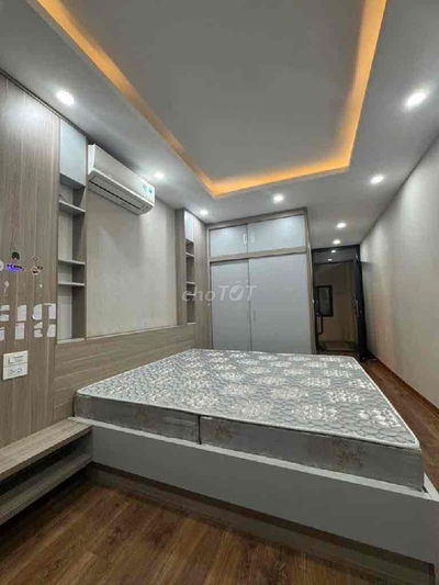 Hot! Bán nhà phố Lý Nam Đế, 10,8 tỷ, 45 m2, 3PN, 4 tầng, Hoàn Kiếm, Hà