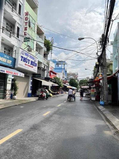 Bán nhà HXH Trần Văn Ơn, TSN, Tân Phú - 18m2 - 2 tầng - Chỉ 2.x tỷ