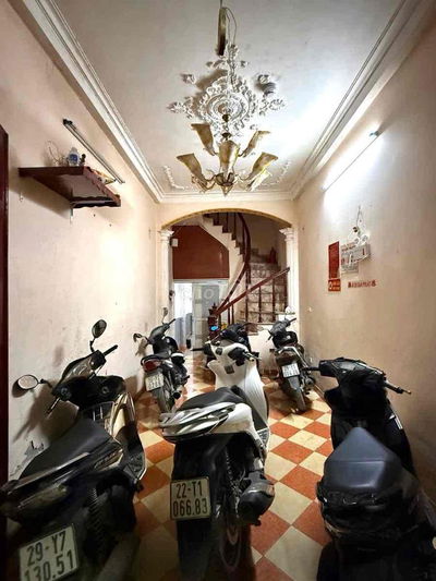 Vũ Tông Phan, nhà đẹp 6 PN , gàn phố ,nhà dân xây chắc chắn,51m2x5Tâng