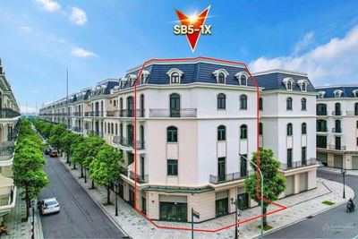 Cần tiền bán gấp siêu phẩm góc VIP sát chung cư giá chỉ 17,9 tỷ . LH 0966 962 ***