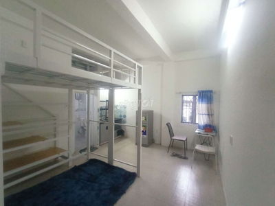PHÒNG ĐUỜG NGÔ BỆ 35m ĐỐI DIỆN ETOWN CỘNG HÒA