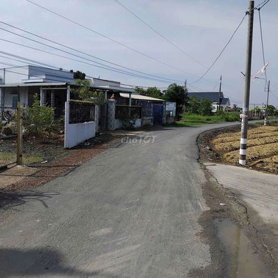 BÁN ĐẤT THỔ CƯ MT LỘC TRUNG - MỸ LỘC CẦN GIUỘC  LONG AN( TÂY NINH )