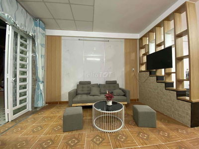 BÁN GẤP NHÀ 2 TẦNG GẦN BẾN XE , CẦU VƯỢT NGÃ 3 HUẾ , BIỂN NTT