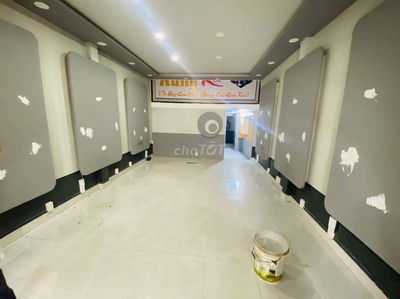Mặt tiền chợ Bình Long dài 20m trệt dài 3pn tiện kinh doanh