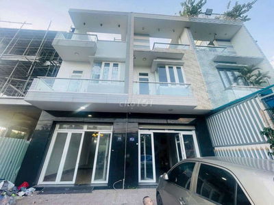 Cho thuê nhà gần ngã tư Chiêu Liêu