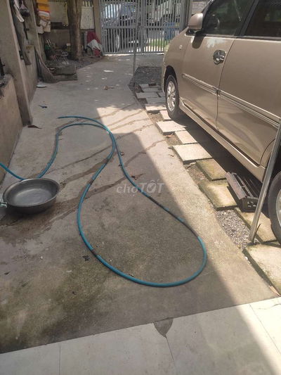 Bán đất tặng nhà cấp 4