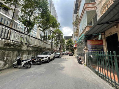 Bán Nhà KHUẤT DUY TIẾN CẦU GIẤY  NHÀ MẶT NGÕ 30m LÀ MẶT PHỐ PHÂN LÔ Ô
