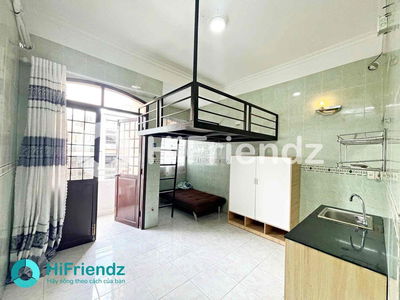 PHÒNG TRỌ SINH VIÊN GIÁ RẺ - DUPLEX BAN CÔNG GẦN VÒNG XOAY PHÚ LÂM