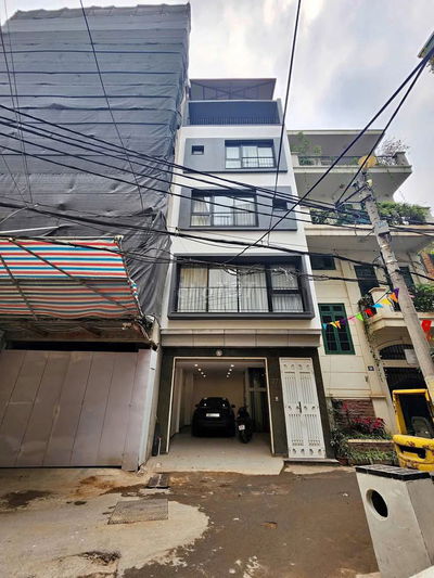 NHÀ BỒ ĐỀ, 35M, GARA Ô TÔ, THANG MÁY, NHỈNH 8 TỶ