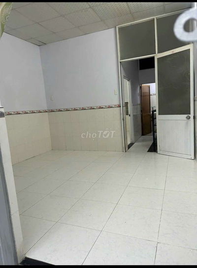 Nhà 2 lầu 2pn.3wc mặt tiền hẻm đường Nguyễn Văn Quỳ