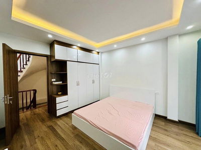 TRUNG KÍNH-NHÀ MỚI-NỘI THẤT ĐẸP-NGÕ THOÁNG