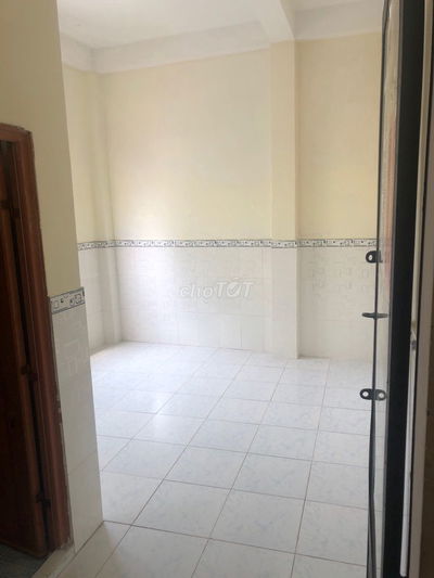 Cho 01 nữ 01 xe, thuê Phòng trọ Bình Thạnh – Gần ĐHDL Văn Lang, ĐH HUI