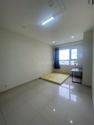 Cho thuê phòng lớn trong chung cư TOPAZ ELITE