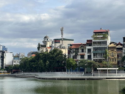 Chính chủ cần bán gấp nhà mặt Phố Đặng Tiến Đông 72m2 View Hồ Hoàng Cầu Giá 41 Tỷ.