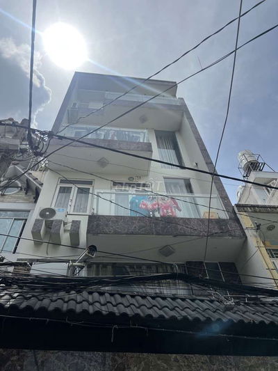 CÁCH MẶT TIỀN ĐƯỜNG TRƯỜNG CHINH VÀI BƯỚC CHÂN NHÀ 5 TẦNG , HẺM 5,5M