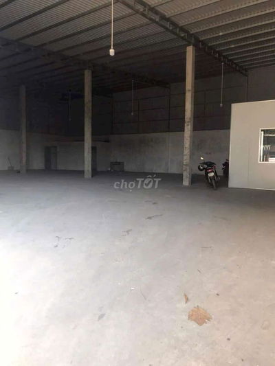 Cho thuê nhà xưởng 550m2 giá thuê 17 triệu/ tháng