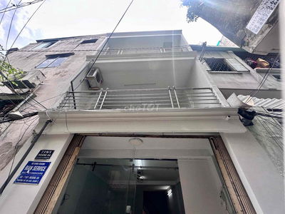 Chính chủ cho thuê nhà ngay bờ kè kinh doanh tự do