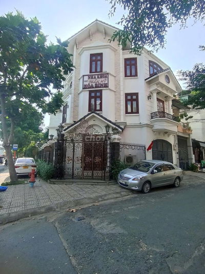 CHO THUÊ NHÀ BIỆT THỰ GÓC 2MT  ĐƯỜNG NỘI BỘ TÂN PHÚ
