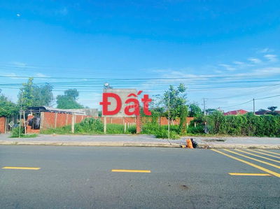 Bán 2 lô liền kề - mặt tiền đường Hàng Dương, cách biển Lộc An 500m