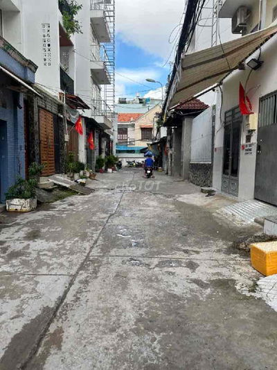 Bán Nhà Dương Quảng Hàm chỉ hơn 5ty 60m2