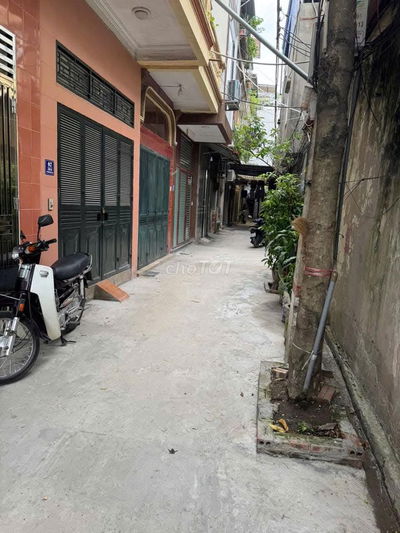 Bán gấp nhà cấp 4 Tứ Hiệp ô tô đõ cổng ,lô góc hiếm giá 6.3 tỷ