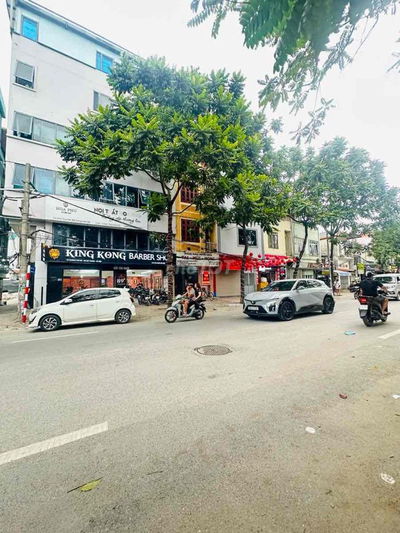 SIÊU PHẨM DƯƠNG VĂN BÉ HAI BÀ TRƯNG - VỈA HÈ RỘNG - 4 LÀN XE CHẠY